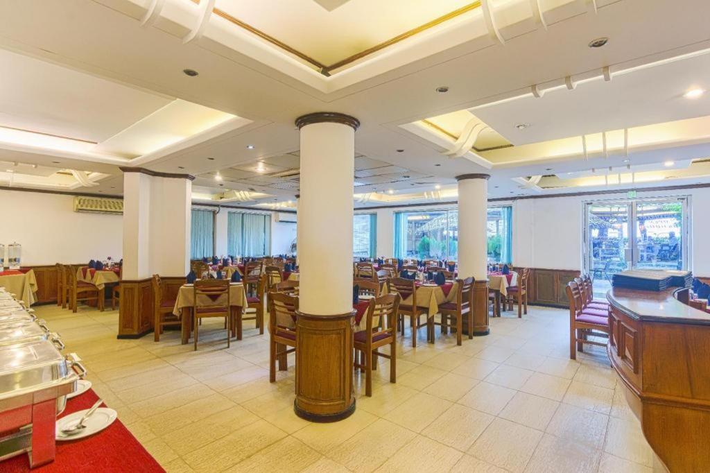 Hotel Sea Crown Cox's Bazar Exteriér fotografie